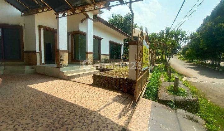 Rumah Super Teduh Dan Luas Di Perum Kemang Swatama 10