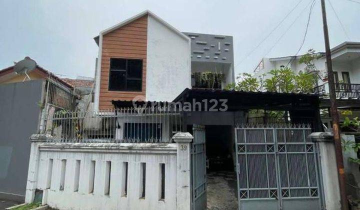 Rumah Hoky Lokasi Nempel Jakarta Selatan 1