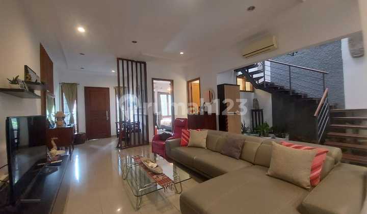 Rumah Nuansa Tropis Termurah di Pondok Indah, Jak Sel