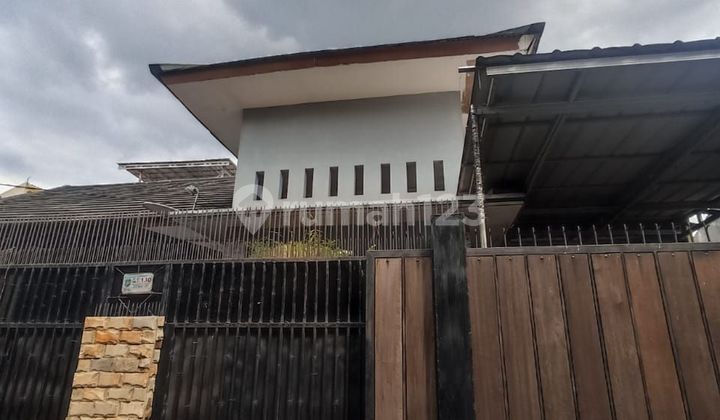 Serene House, Strategic Location at the Edge of South Jakarta Serene House, Strategic Location at the Edge of South Jakarta