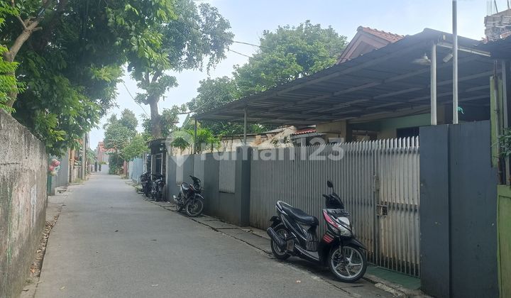 Toll Access Commercial House in Limo, Outstanding 880 Million