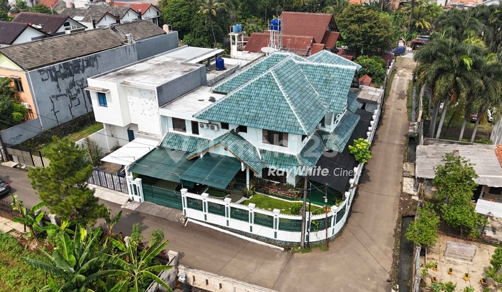 Rumah Istimewa, Teduh, Bebas Banjir, Hadap Utara Di Ujungnya Jak- Sel