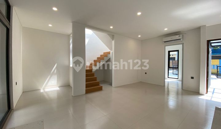 Rumah Baru 2 Lantai, Lt.112m/ Lb.120m Banyak Bonus, Jagakarsa, Jak Sel 2