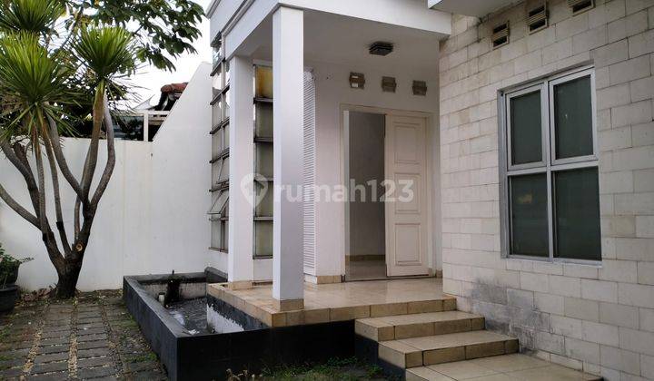 Rumah Sewa Dalam Komplek Bukit Cinere Indah, Lt. 250 M Semi Furnish 1