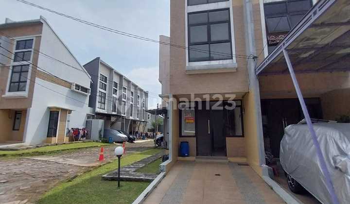 New House In A Large Housing Estate In The Krukut Area, Price 893 Million 2