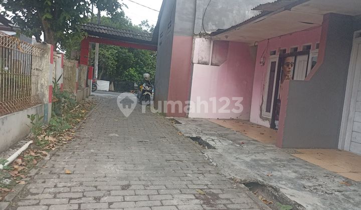 Tanah Ada Bangunan Dekat Pintu Tol Sawangan, Turun Harga