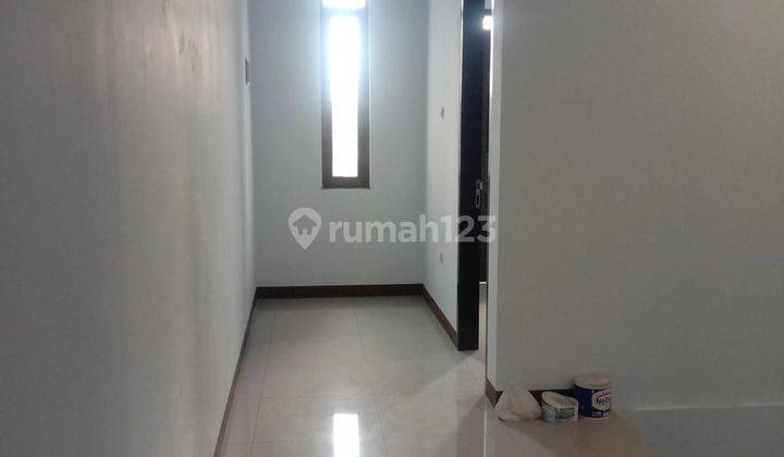 Rumah Dekat Griya Arcamanik 2 Lantai SHM Baru Unfurnished 2