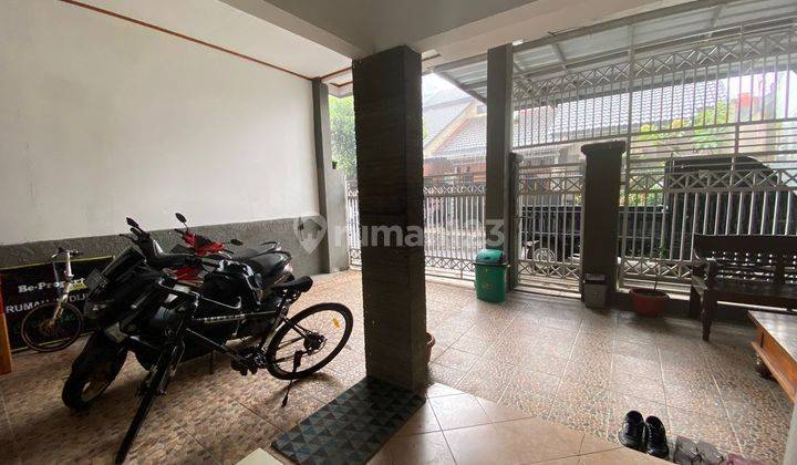 Rumah Modern 2 Lantai 5 Kamar Tidur Dalam Eksklusif Cluster 1