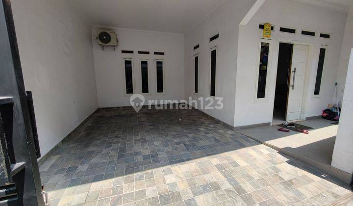 Rumah 2,5 Lt Bangunan Baru Semi Furnished Dkt Kiara Arta Park  2