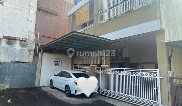 Rumah Modern 2 Lantai 5 Kamar Tidur Dalam Eksklusif Cluster 2