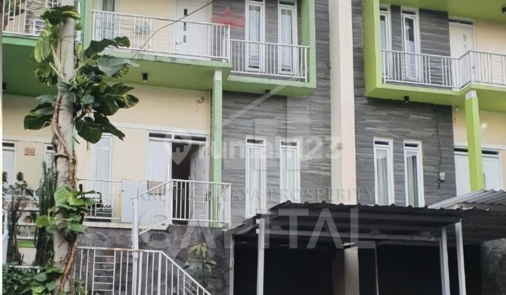 Rumah Terawat Siap Huni Dengan Posisi di Dataran Tinggi di Padasuka Kota Bandung Rumah Terawat Siap Huni Dengan Posisi di Dataran Tinggi di Padasuka Kota Bandung