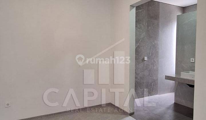 Rumah Baru Siap Huni Di Setraduta 2