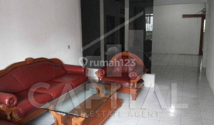 Rumah Nyaman 1 Setengan Lantai di Ciumbuleuit 1