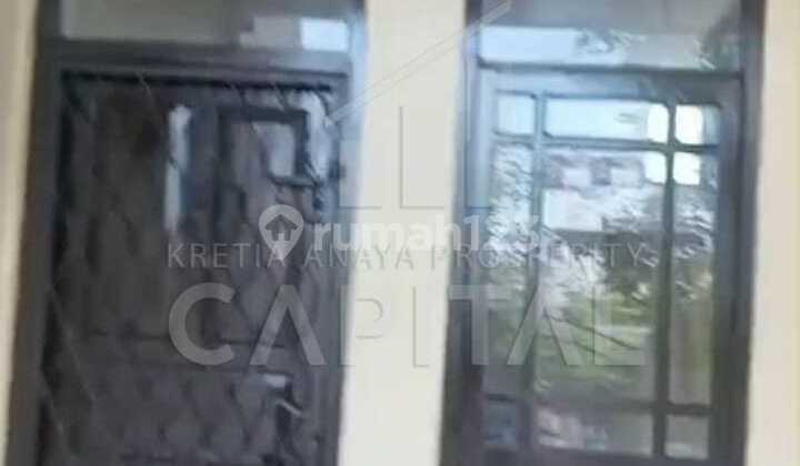 Super Cheap Ready-to-Live and Comfortable House in a Strategic Location at Ciwastra Margacinta. 2