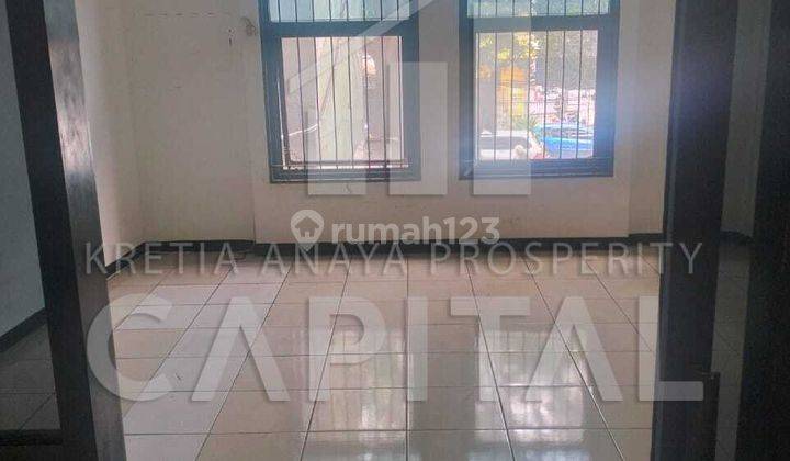 Ruko 3,5 Lantai Siap Usaha di Jalan Peta Bandung 2