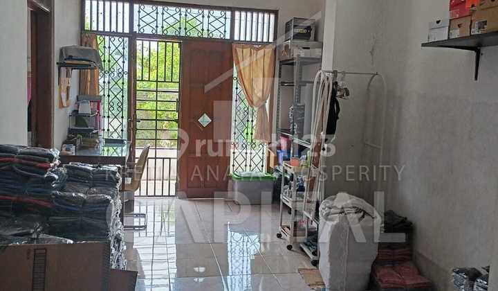 Ready-to-Occupy Shop House in a Very Strategic and Crowded Location in the Center of Yogyakarta City 1