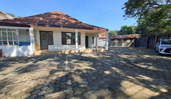 Rumah usaha Taman Cibeunying Selatan,sayap Bengawan 2