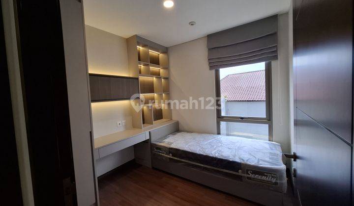 Dijual Apartemen Furnished Baru Lux Lantai Rendah 2