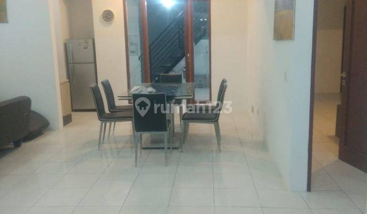 Disewakan Rumah Semi Furnished Sudah Renovasi Kbp 2