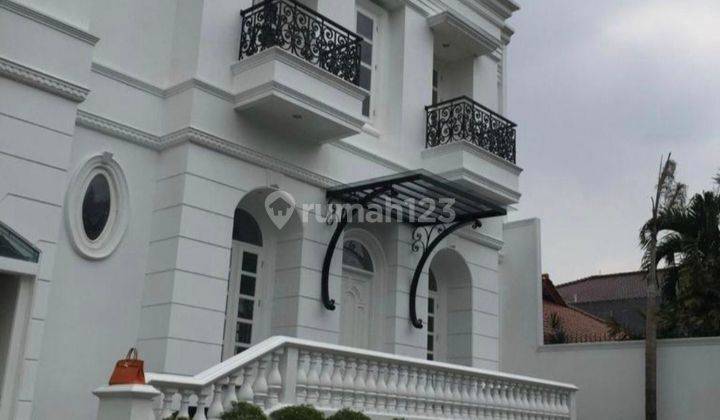 Jual Rumah Megah, 45Milyar di
Lokasi Elit Pondok Indah
Jakarta Selatan 

 1