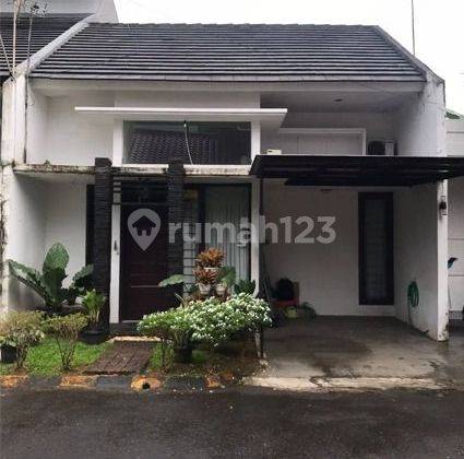 Rumah strategis 950 Juta di jalan karya bakti pondok cina depok 1