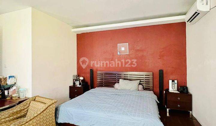 Rumah 2 Lantai Bagus Semi Furnished di Pondok Indah, Jakarta Selatan 2