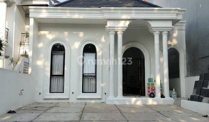 Dijual Rumah di Komplek Nusaloka, Sistem Cluster, Depan Taman. 1