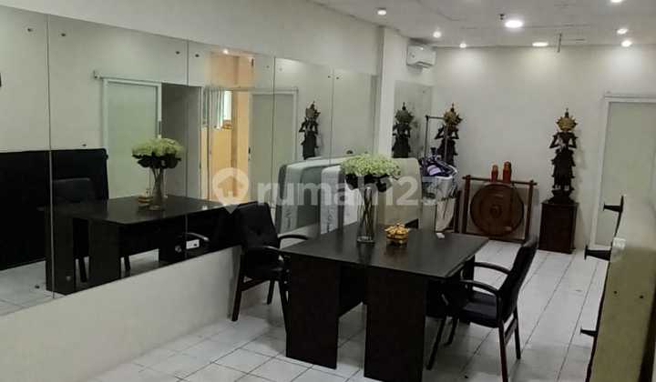 Dijual Ruko di ITC BSD, 3 Lantai, Hadap Selatan