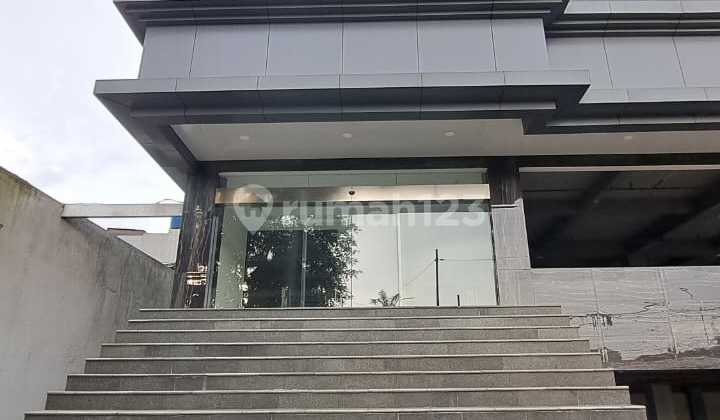 Dijual Gedung Kantor Baru 8 Lantai ada Lift di Jalan Ciputat Raya
