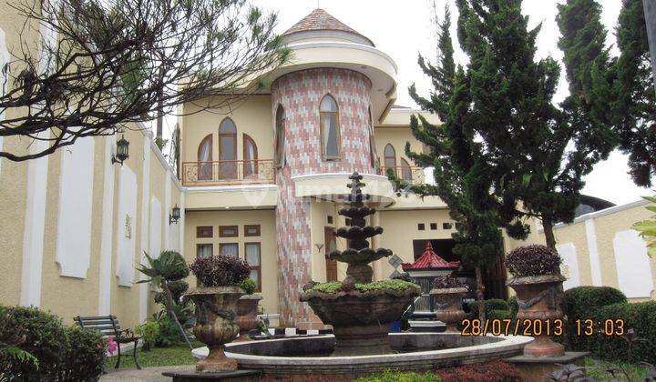 Dijual Rumah Cantik Asri, Furnished di Jalan Selabintana, Sukabumi 1