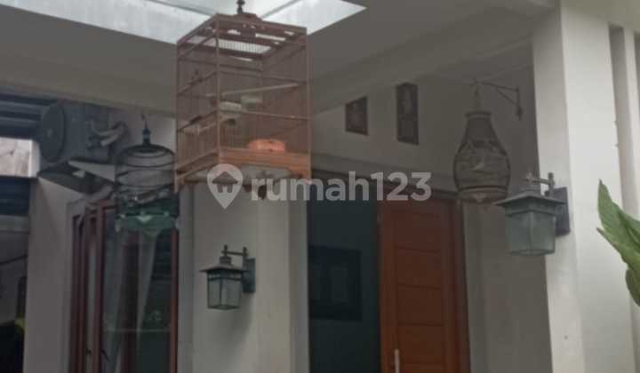 DIJUAL RUMAH 2 Lantai Di Kebayoran Baru, Jakarta Selatan