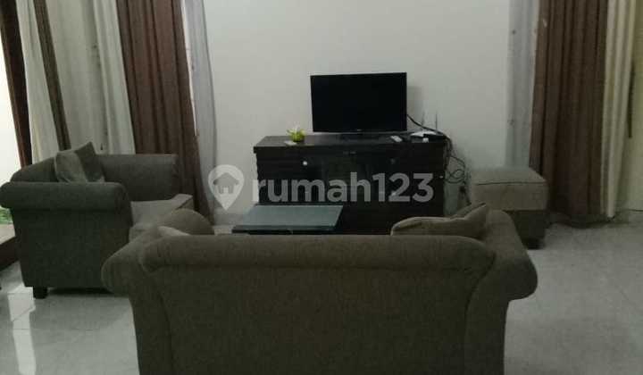 Rumah Bagus Furnished Di Perumahan Elit Maguwoharjo Dalam Perumahan 11