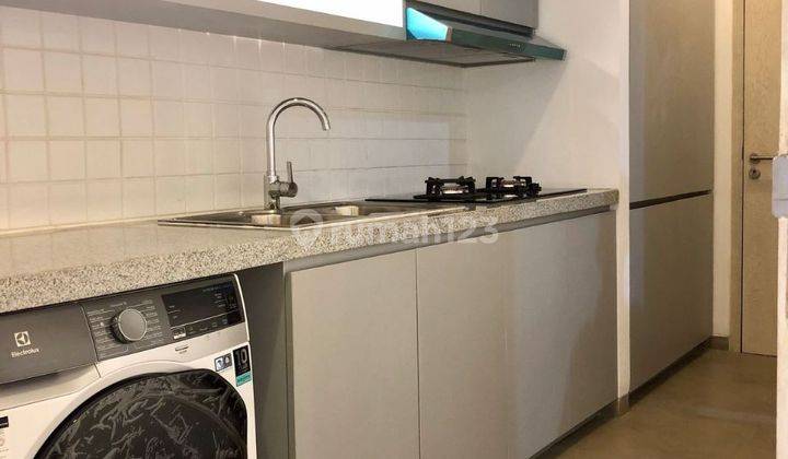 Apartemen Jakarta Selatan Luas 147 m2 Private Lift Semi Furnish 3