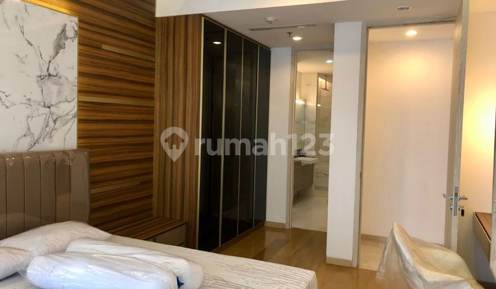 Apartemen Jakarta Selatan Luas 147 m2 Private Lift Semi Furnish 6