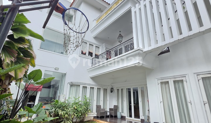 Rumah Mewah Fully Furnished di Pondok Indah