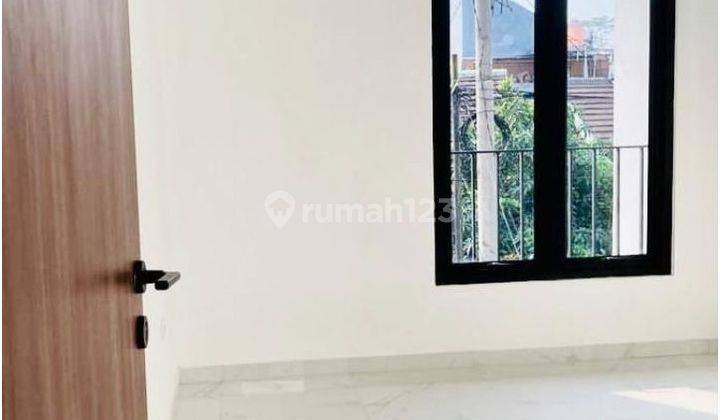 Rumah di Taman kopo indah Baru siap huni  2