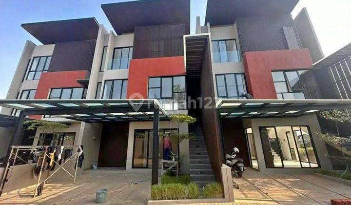 Rumah di  Cigadung dago siap huni Masih gress 1