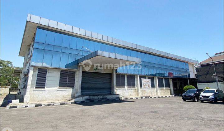 Kantor Gudang Soekarno Hatta Bandung Sip Pakai Halman Luas  2