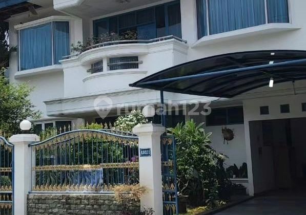 Dijual Cepat Rumah Besar Dibawah Harga Pasar ada Taman Depan dan Belakang @Pondok Aren Bintaro