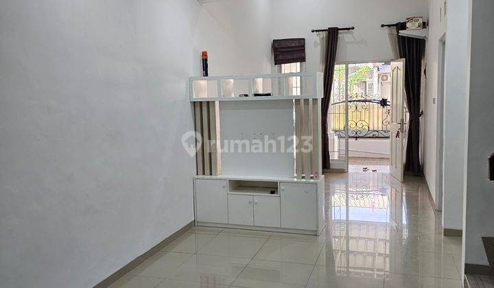 Rumah Cantik Minimalis dan Siap Huni @Taman Crista, Bintaro 2