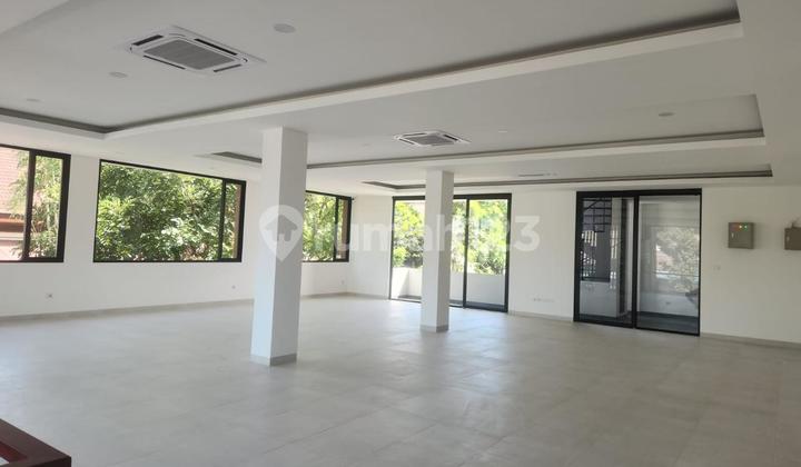 Disewakan Gedung Baru 3 Lantai di Mainroad Sukajadi Bandung