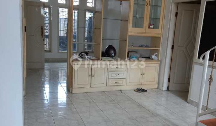 Dijual Rumah Siap Huni di Pusat Kota Bandung Area Astanaanyar Dijual Rumah Siap Huni di Pusat Kota Bandung Area Astanaanyar