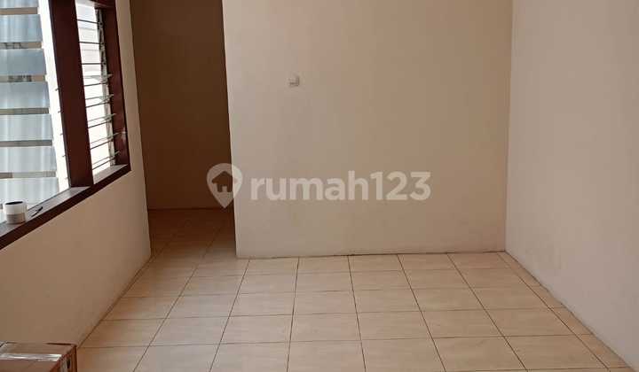 Dijual Rumah di Jl Sumbersari Bandung Lokasi Strategis