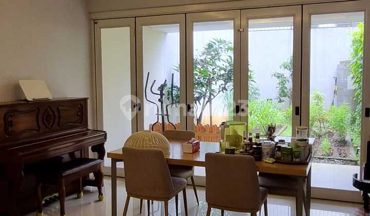 Rumah 2 Lantai Siap Huni dengan Hunian Nyaman dan Asri @Lebak Bulus, Jakarta Selatan