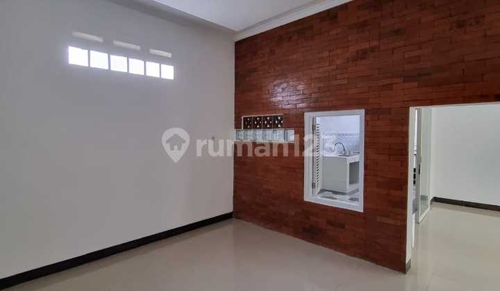 Rumah Cantik Bagus Siap Huni 2 Lantai dengan Kt 4 Km 3 Hunian Nyaman di @Ciputat 2