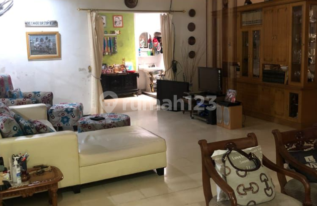 Rumah Bagus Siap Huni dengan Hunian Nyaman dan Asri di Jakarta Selatan Rumah Bagus Siap Huni dengan Hunian Nyaman dan Asri di Jakarta Selatan