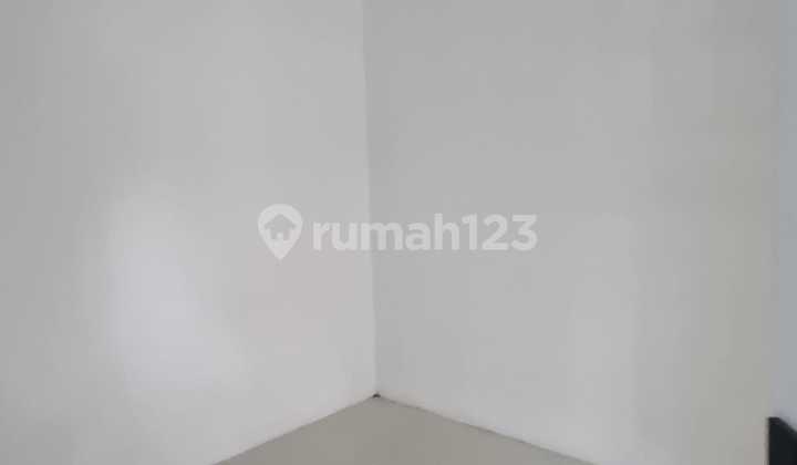 Rumah Siap Huni di Bintaro Jaya Sektor 9 dengan KT 3+1 KM 1+1