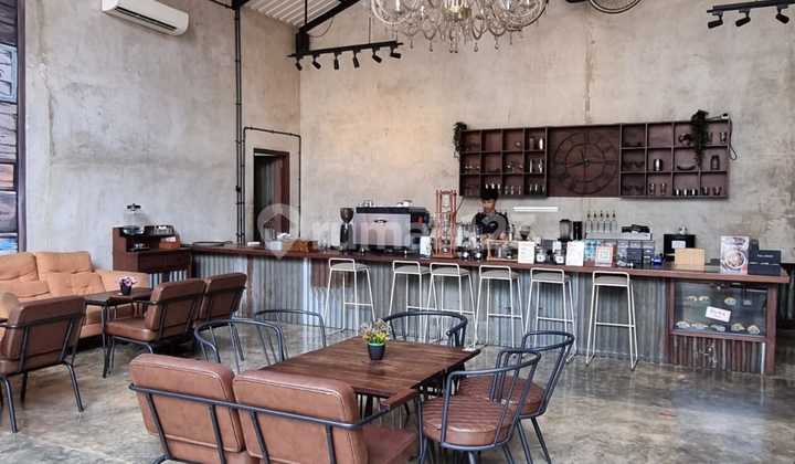 Business Ready-to-Occupy Home with Comfortable and Lush Living in @Veteran Bintaro, South Jakarta 2