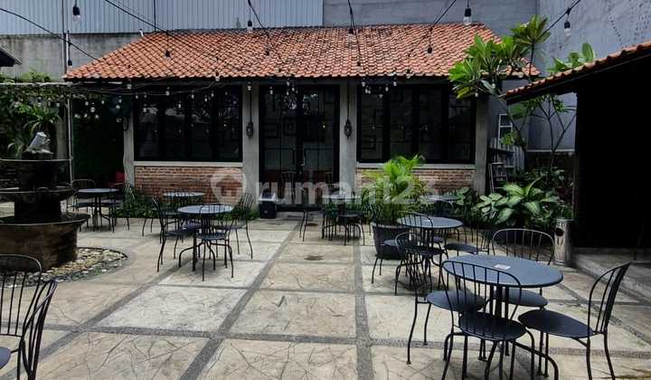 Rumah Usaha Siap Huni dengan Hunian Nyaman dan Asri di @Veteran Bintaro, Jakarta Selatan