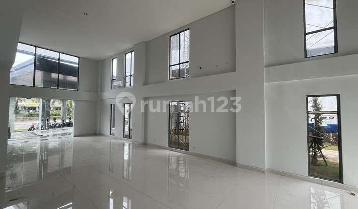 For Sale 3-Story Ready-to-Use Shop House, Limited Units! Strategic and Busy Location @Gading Serpong (Corner)